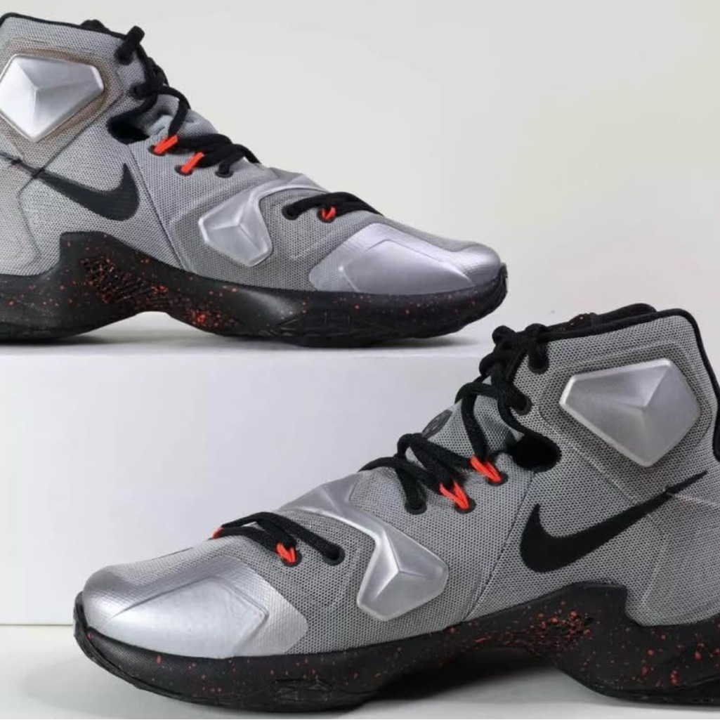 Nike Lebron 13 Lava Rubber City Silver Athletic Shoes Men's Size 9